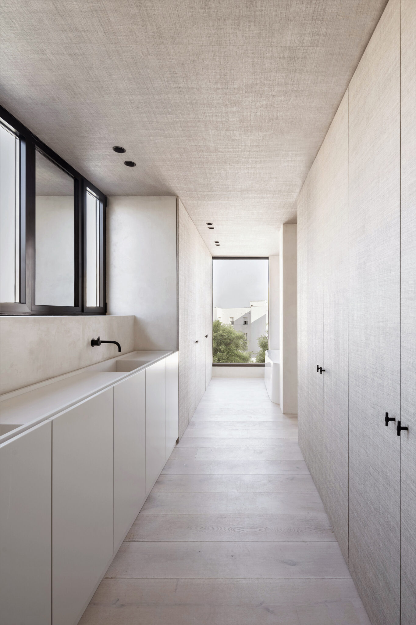 OOAA MADRID REFORMA PISO MADERA MINIMALISMO