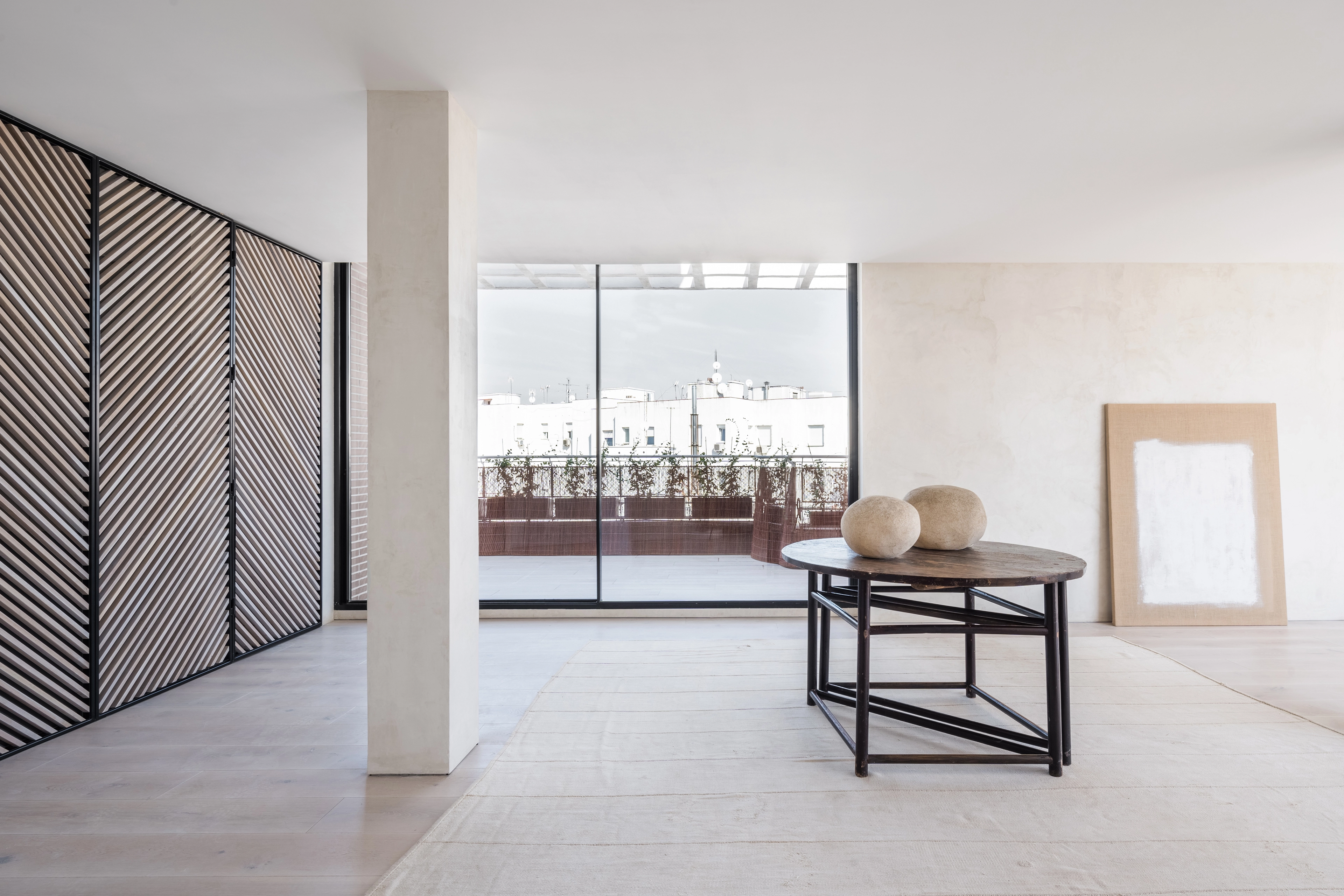 OOAA MADRID REFORMA PISO MADERA MINIMALISMO