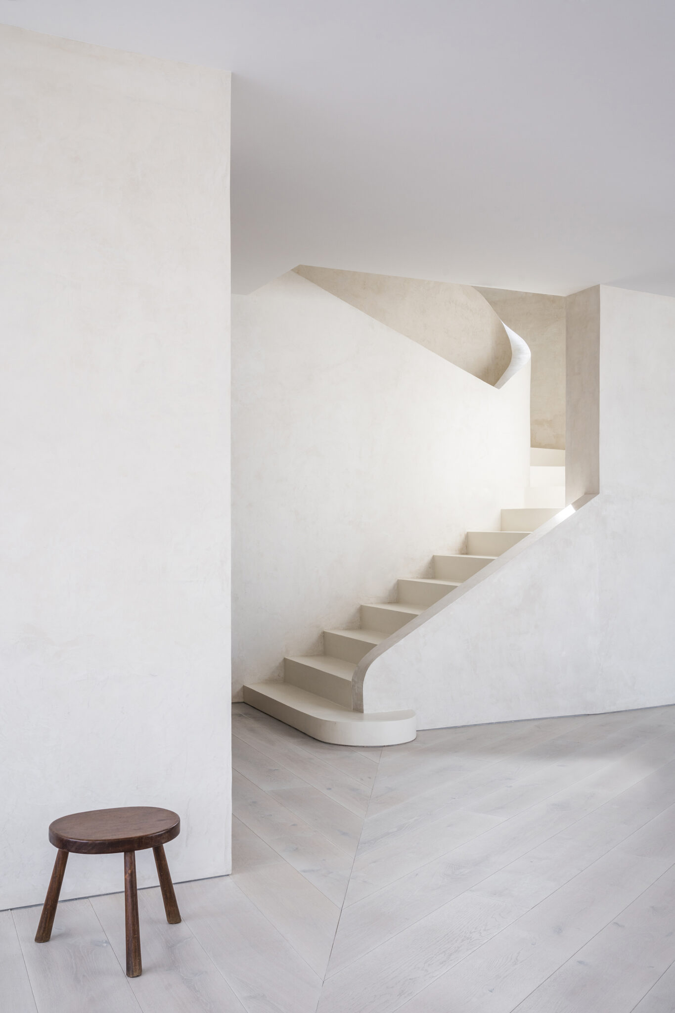 OOAA MADRID REFORMA PISO MADERA MINIMALISMO