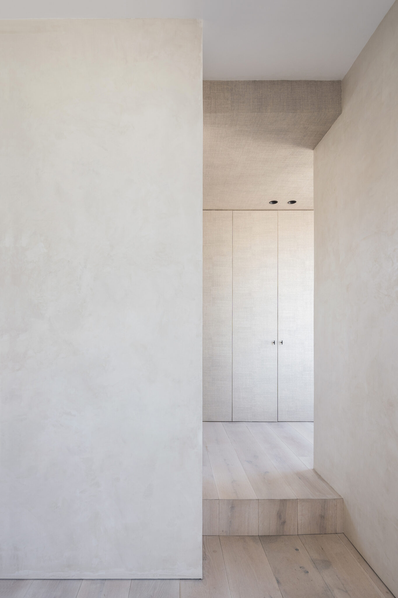 OOAA MADRID REFORMA PISO MADERA MINIMALISMO
