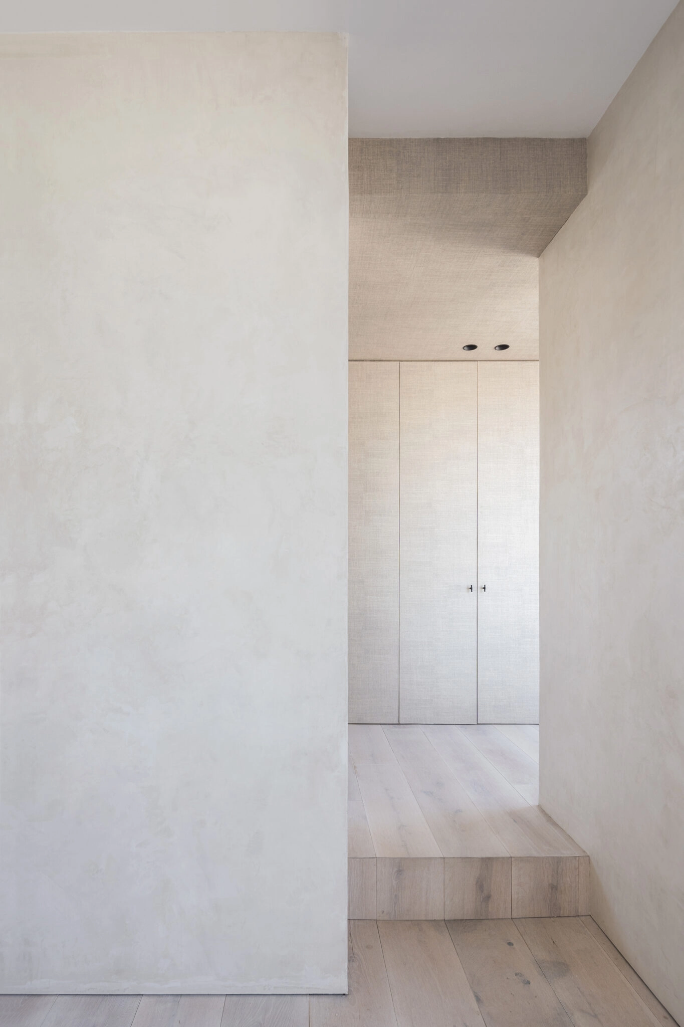 OOAA MADRID REFORMA PISO MADERA MINIMALISMO
